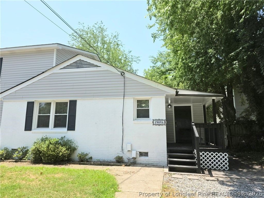 1905 White Street A, Fayetteville, NC 28305