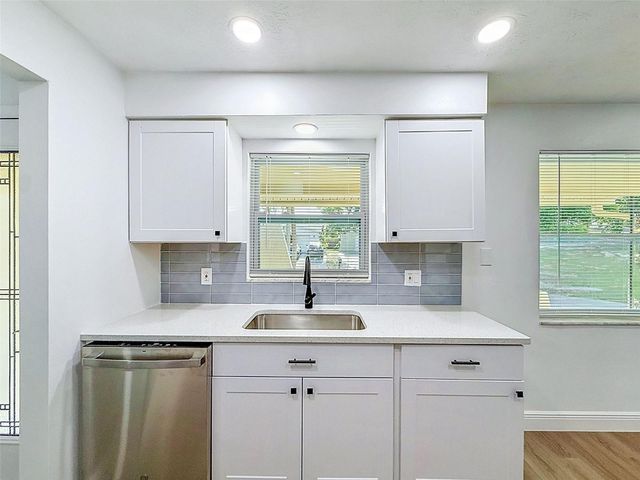 850 KAREN ST, Palm Harbor, FL 34683