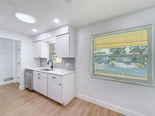 850 KAREN ST, Palm Harbor, FL 34683