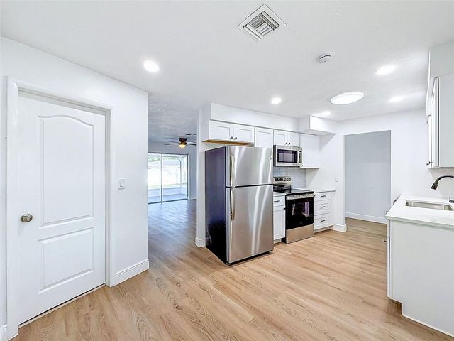 850 KAREN ST, Palm Harbor, FL 34683