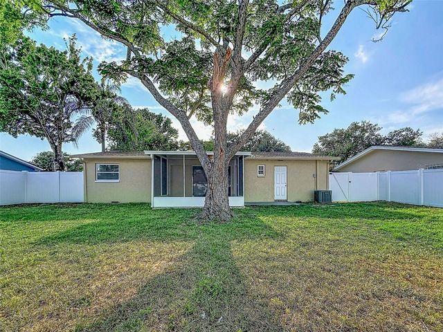 850 KAREN ST, Palm Harbor, FL 34683