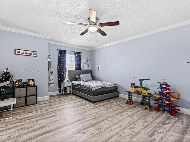 6627 Rainwood Cove Ln, Lake Worth, FL 33463