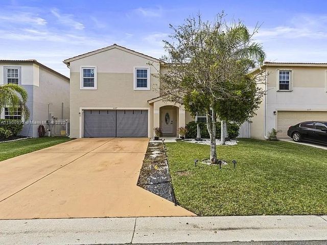 6627 Rainwood Cove Ln, Lake Worth, FL 33463
