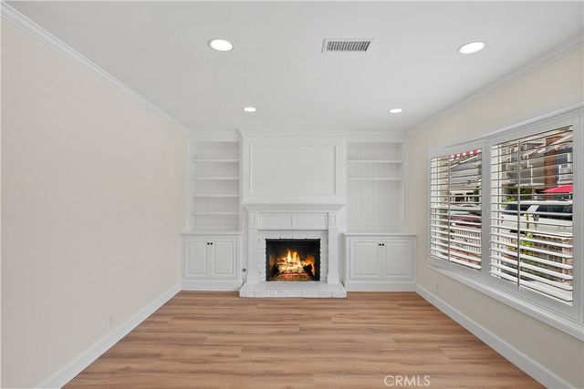 121 Topaz Ave, Newport Beach, CA 92662
