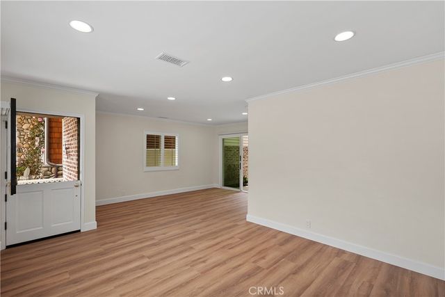 121 Topaz Ave, Newport Beach, CA 92662