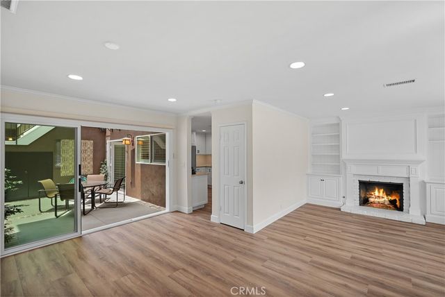 121 Topaz Ave, Newport Beach, CA 92662