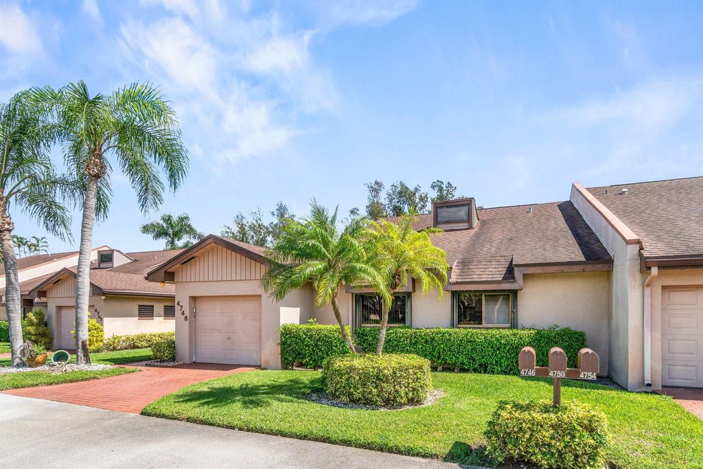 4746 Fountains Drive S, Lake Worth, FL 33467