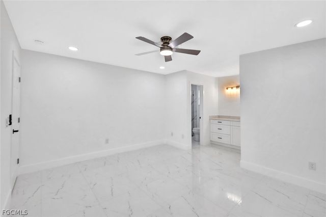 2134 SW 2nd CT, Cape Coral, FL 33991