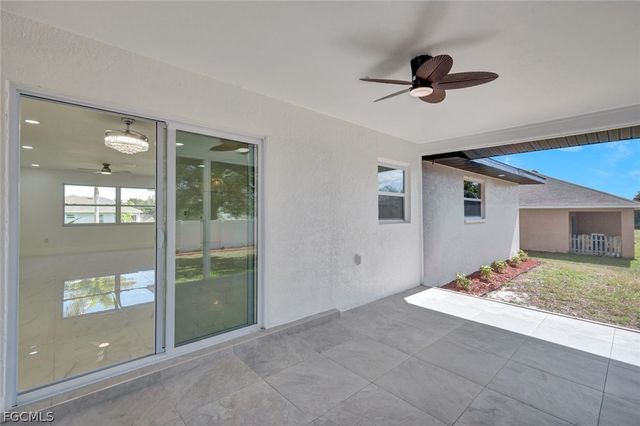 2134 SW 2nd CT, Cape Coral, FL 33991