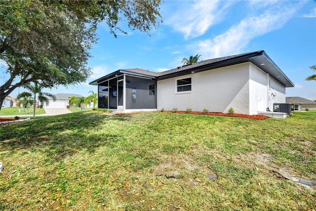 2134 SW 2nd CT, Cape Coral, FL 33991