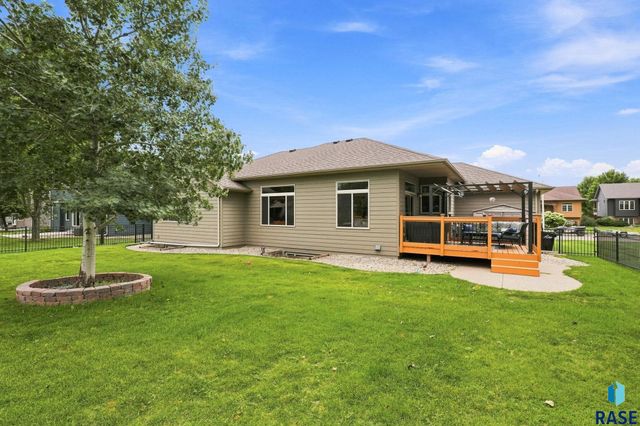 2600 E Kensington St Street, Sioux Falls, SD 57108