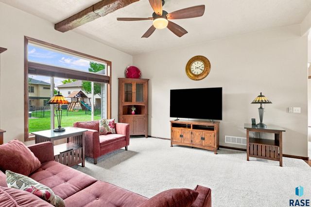 2600 E Kensington St Street, Sioux Falls, SD 57108