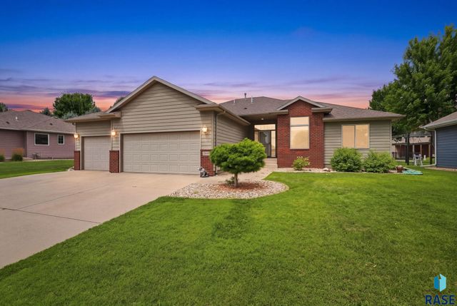 2600 E Kensington St Street, Sioux Falls, SD 57108