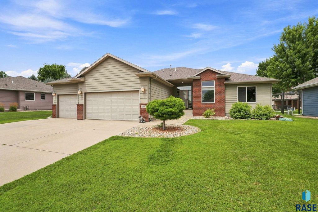 2600 E Kensington St Street, Sioux Falls, SD 57108