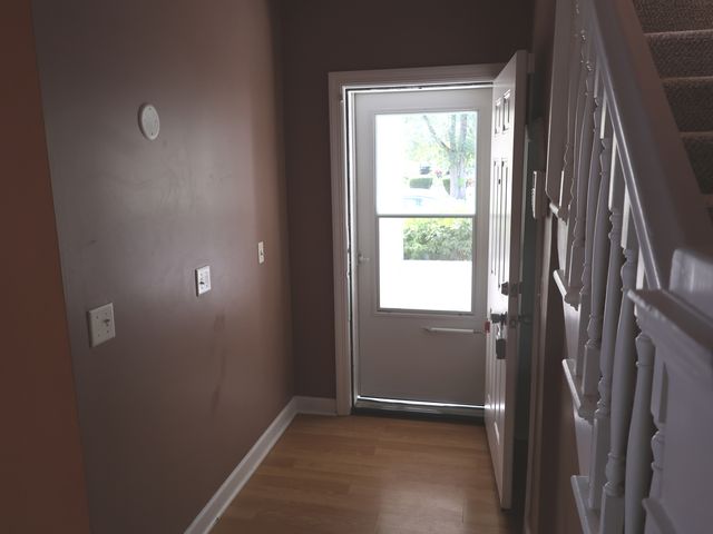 2911 EMMAUS Avenue, Zion, IL 60099