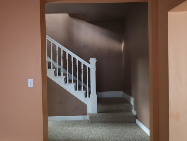 2911 EMMAUS Avenue, Zion, IL 60099