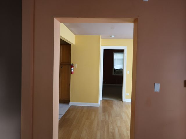 2911 EMMAUS Avenue, Zion, IL 60099