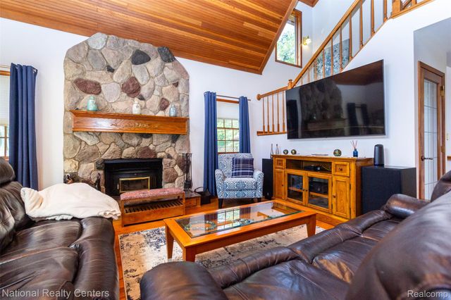 8706 Buckland Drive, Northfield Township, MI 48178