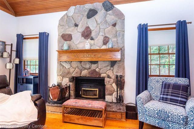 8706 Buckland Drive, Northfield Township, MI 48178