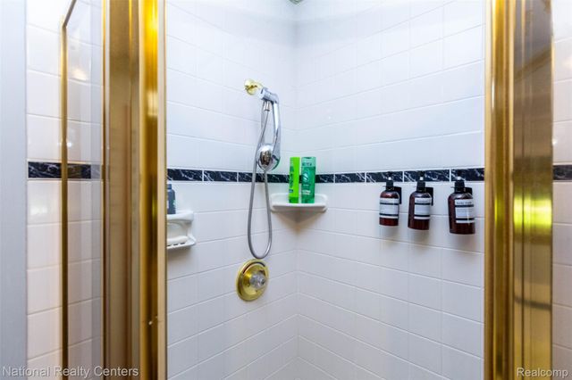 8706 Buckland Drive, Northfield Township, MI 48178