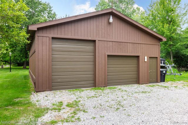 8706 Buckland Drive, Northfield Township, MI 48178
