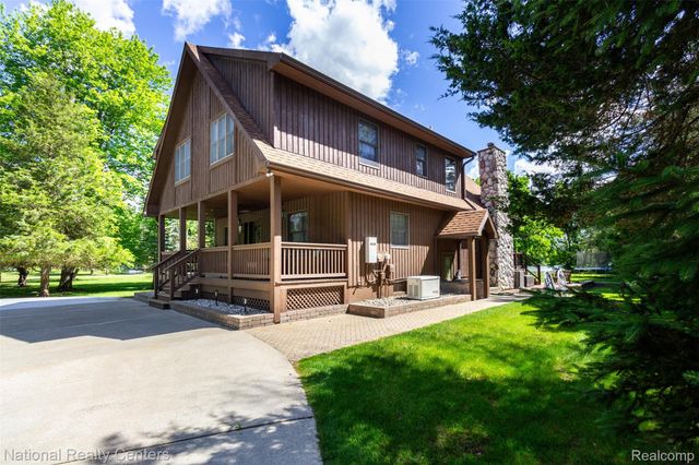 8706 Buckland Drive, Northfield Township, MI 48178