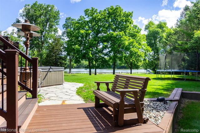 8706 Buckland Drive, Northfield Township, MI 48178