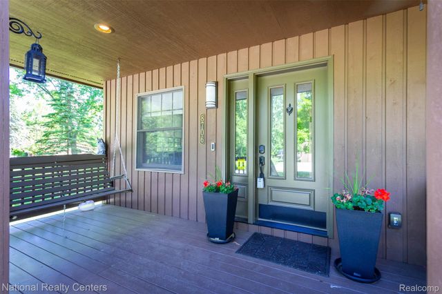 8706 Buckland Drive, Northfield Township, MI 48178