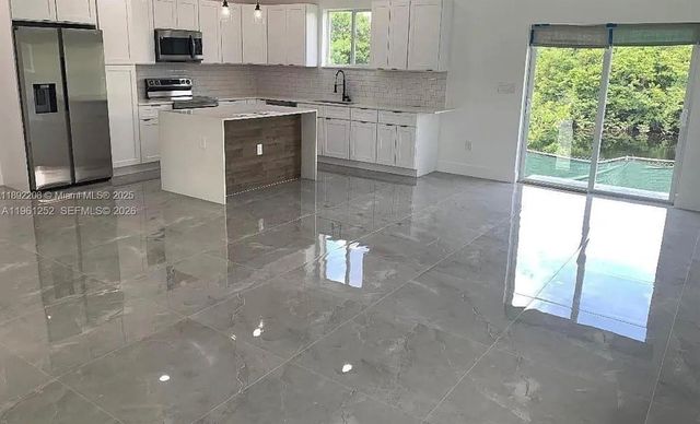 655 NW 24th Ave 0, Fort Lauderdale, FL 33311