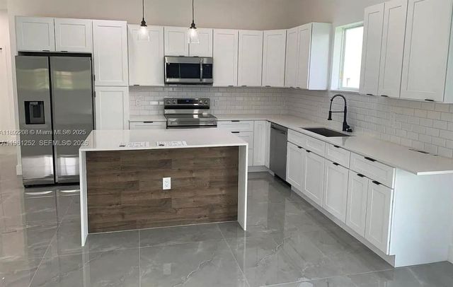 655 NW 24th Ave 0, Fort Lauderdale, FL 33311