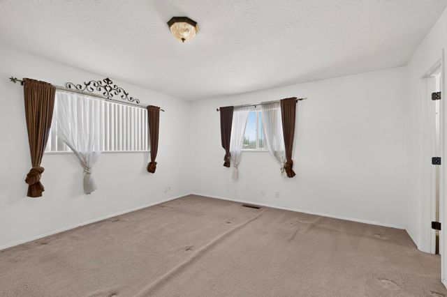 407 C De Baca Lane NW, Albuquerque, NM 87114