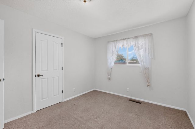 407 C De Baca Lane NW, Albuquerque, NM 87114
