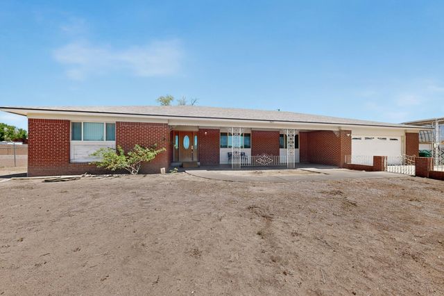 407 C De Baca Lane NW, Albuquerque, NM 87114