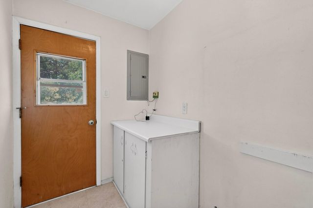 407 C De Baca Lane NW, Albuquerque, NM 87114