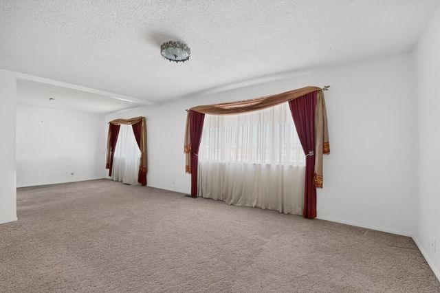 407 C De Baca Lane NW, Albuquerque, NM 87114