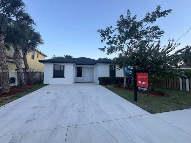 141 W 16th St, Riviera Beach, FL 33404