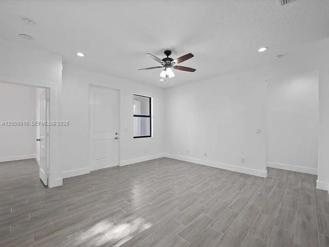 141 W 16th St, Riviera Beach, FL 33404