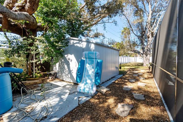 11245 69TH AVENUE, Seminole, FL 33772