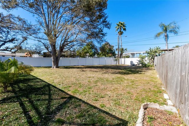 11245 69TH AVENUE, Seminole, FL 33772