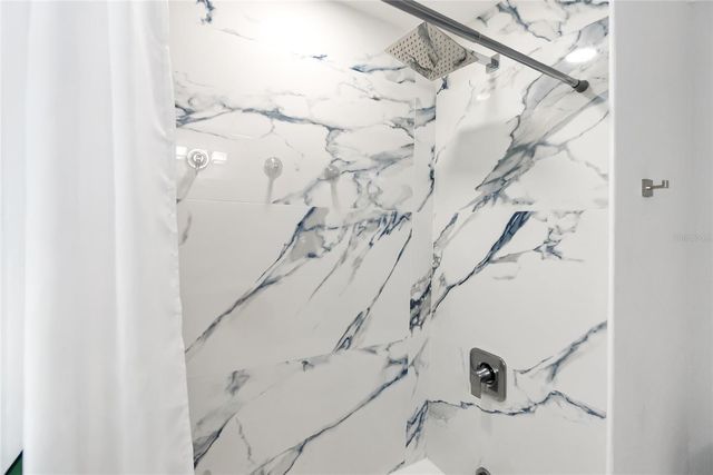 11245 69TH AVENUE, Seminole, FL 33772