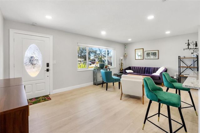 11245 69TH AVENUE, Seminole, FL 33772