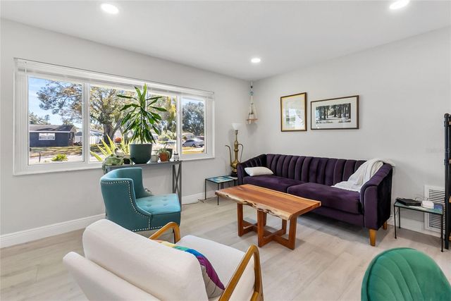 11245 69TH AVENUE, Seminole, FL 33772