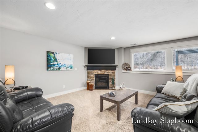 7938 Black Cherry Way 8, Caledonia, MI 49316