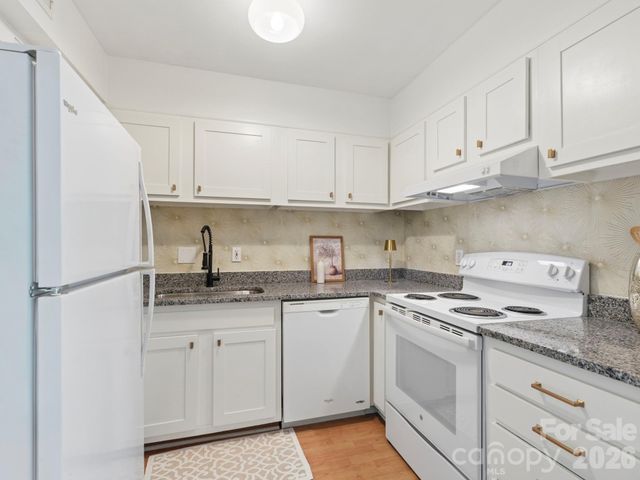 2628 Park Road D, Charlotte, NC 28209