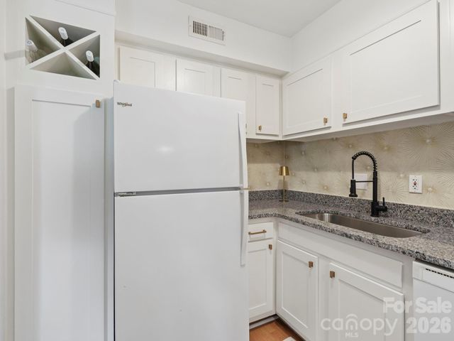 2628 Park Road D, Charlotte, NC 28209