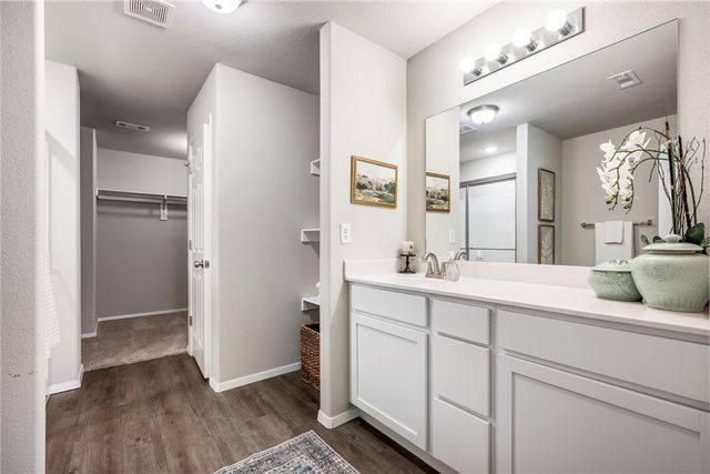 529 Ashwood Street, Lowell, AR 72745