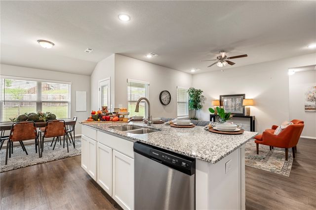 529 Ashwood Street, Lowell, AR 72745