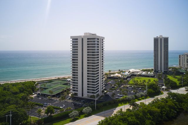 5550 N Ocean Drive 9D, Singer Island, FL 33404