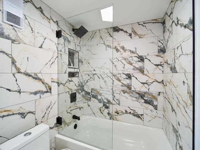 5550 N Ocean Drive 9D, Singer Island, FL 33404