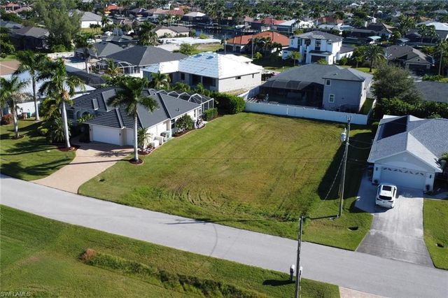 2713 SW 29th PL, Cape Coral, FL 33914